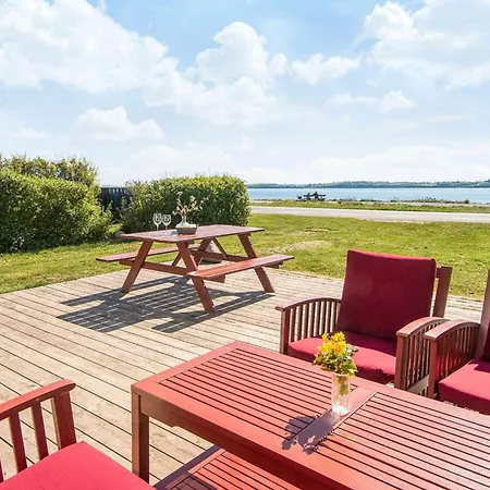 4 Person In Aabenraa-by Traum *