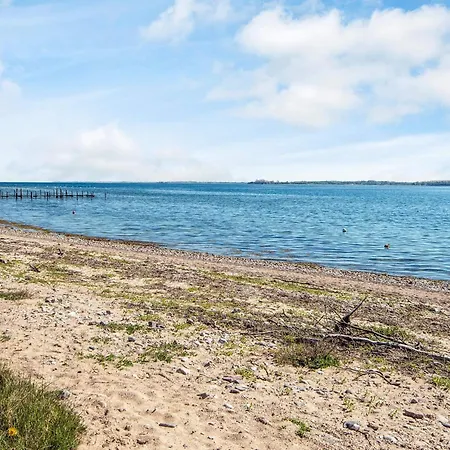 4 Person In Aabenraa-by Traum *